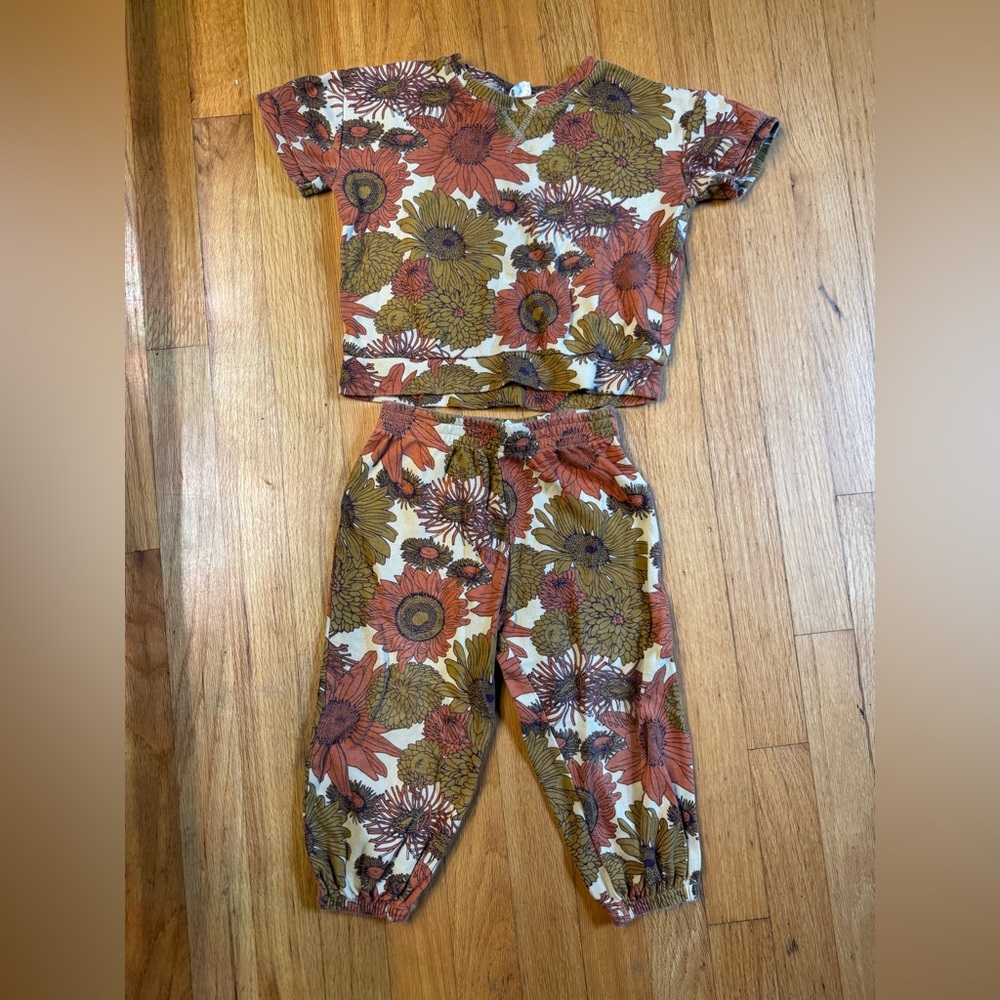 Kate Quinn Autumn Floral Set in Orange and Brown